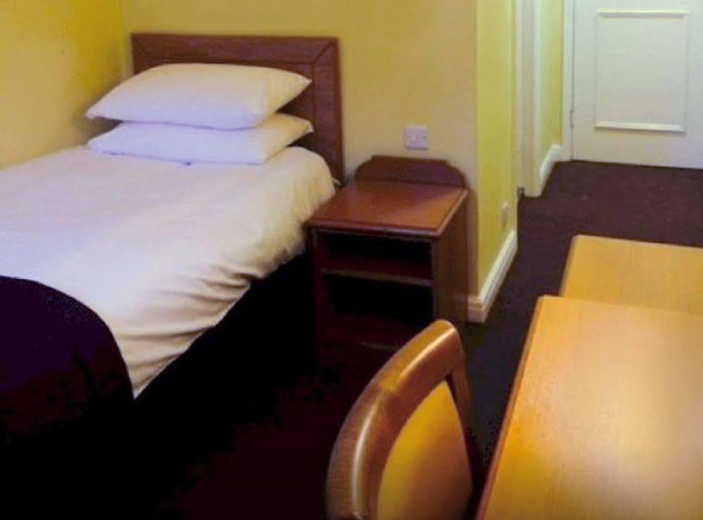 Hotel Dolphin Sa1 Swansea Esterno foto